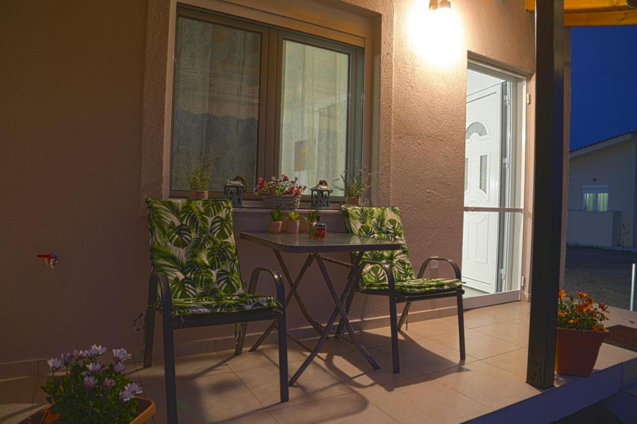 Ntina'S Hause Villa Chaidefto Exterior photo
