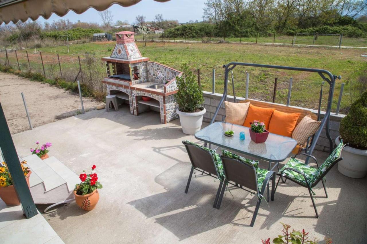 Ntina'S Hause Villa Chaidefto Exterior photo